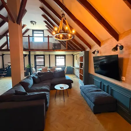The Sunset Penthouse 100m From New Bazaar -balcony - Available Parking * Tirana